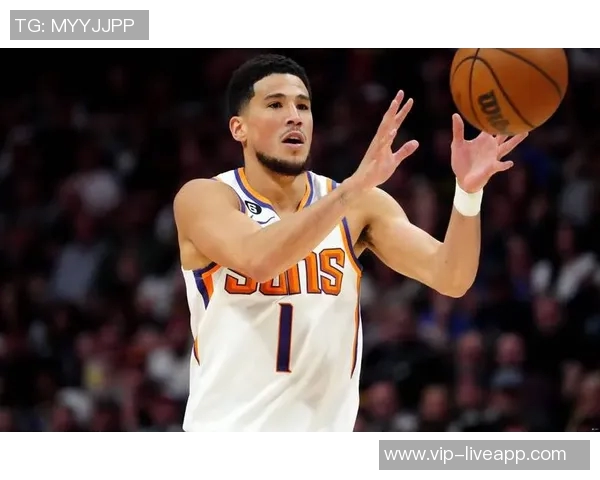 布克全能表现助力球队胜利16投10中罚球9中11贡献30分9篮板5助攻2抢断正负值高达21 布克全能表现助力球队胜利16投10中罚球9中11贡献30分9篮板5助攻2抢断正负值高达21